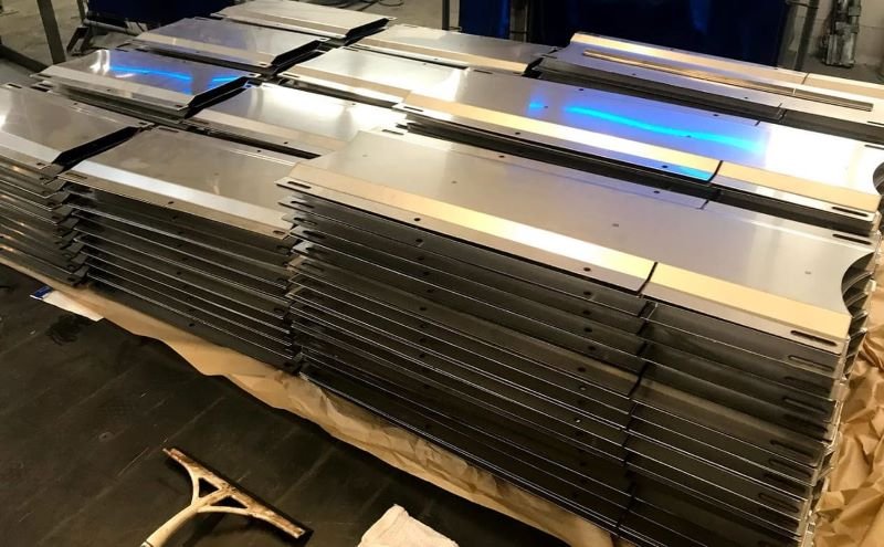 How to Load Sheet Metal on CNC Burn Table Properly